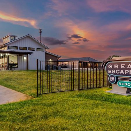 Great Escapes Rv Resort Bryan College Station ภายนอก รูปภาพ