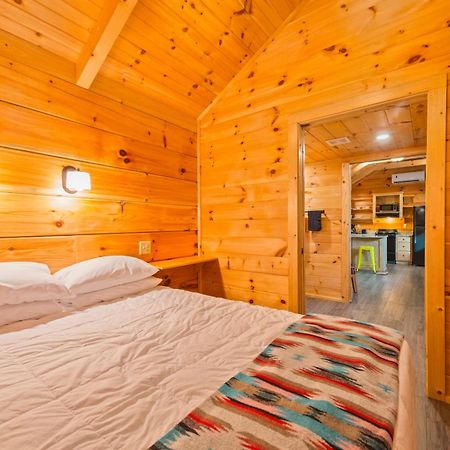 Great Escapes Rv Resort Bryan College Station ภายนอก รูปภาพ