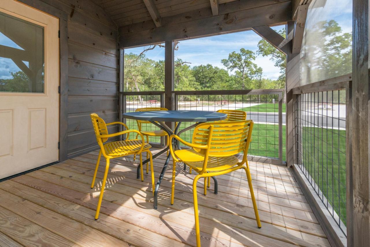 Great Escapes Rv Resort Bryan College Station ภายนอก รูปภาพ