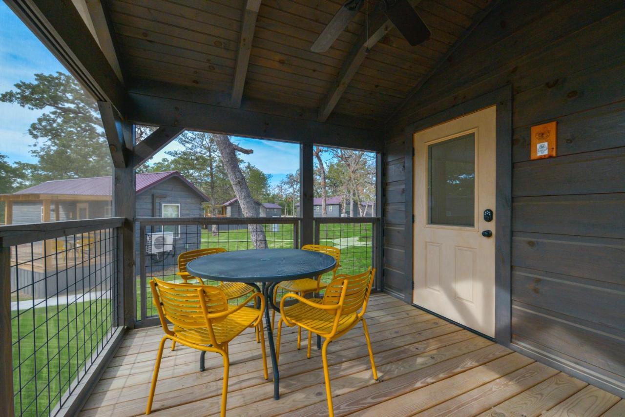 Great Escapes Rv Resort Bryan College Station ภายนอก รูปภาพ