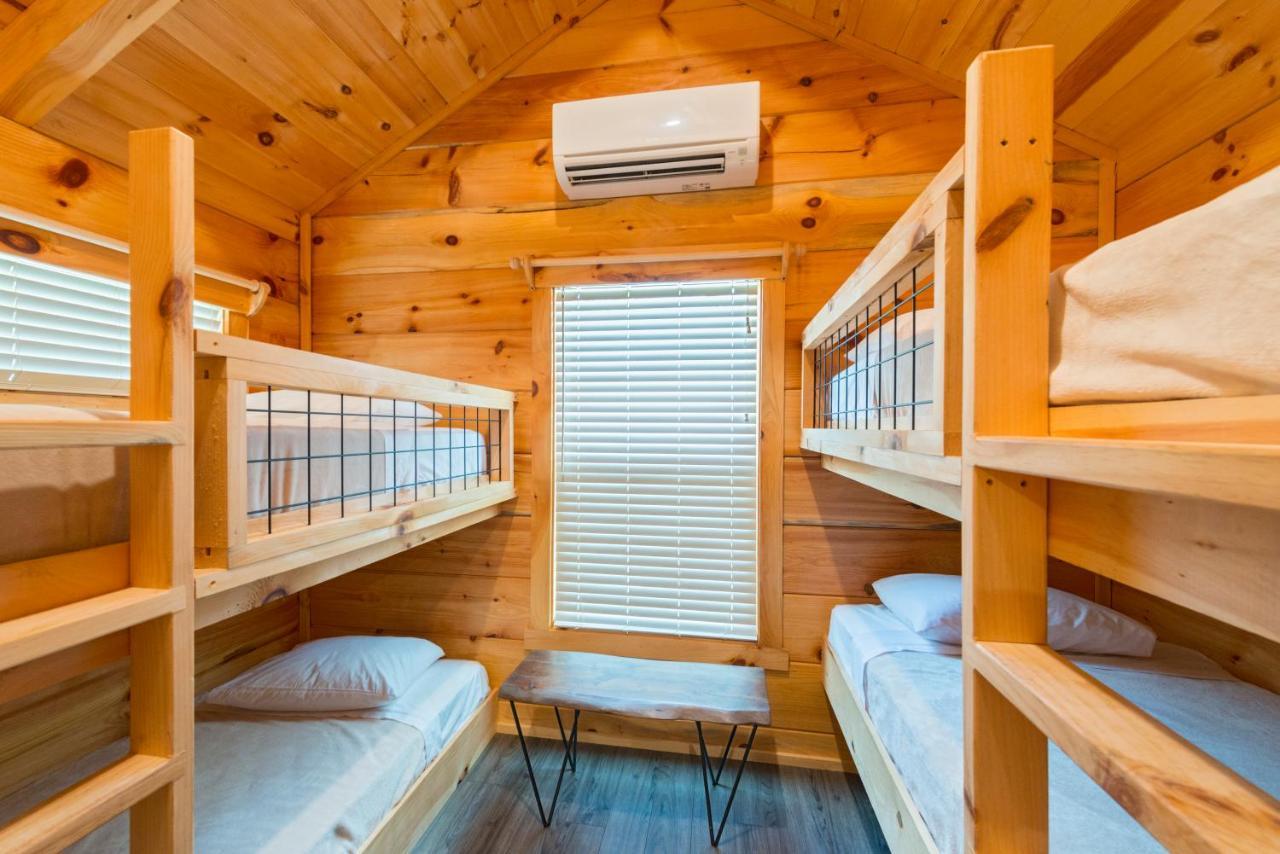 Great Escapes Rv Resort Bryan College Station ภายนอก รูปภาพ