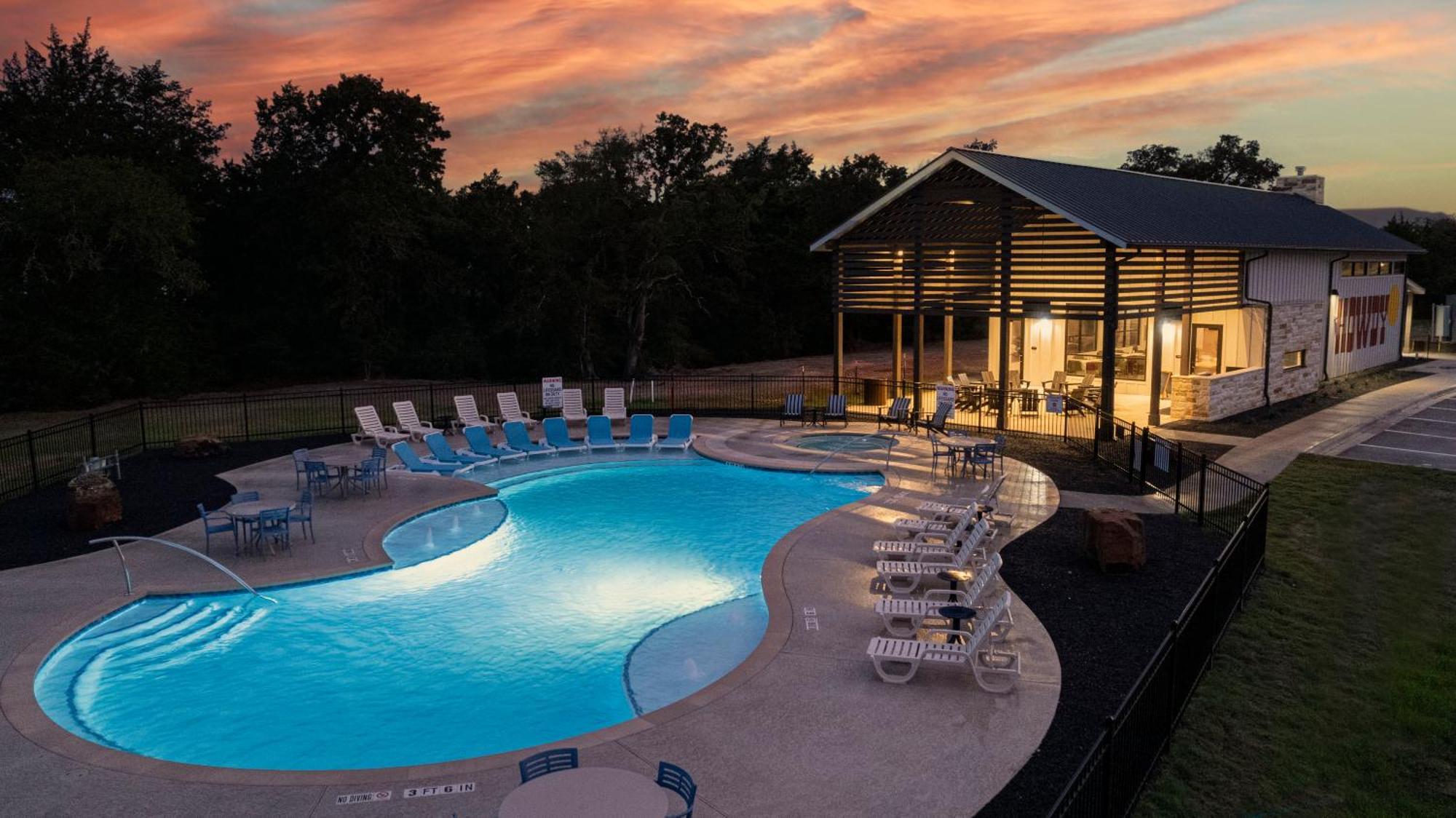 Great Escapes Rv Resort Bryan College Station ภายนอก รูปภาพ